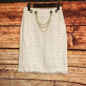 VENUS Tweed Mini skirt with pearl accents